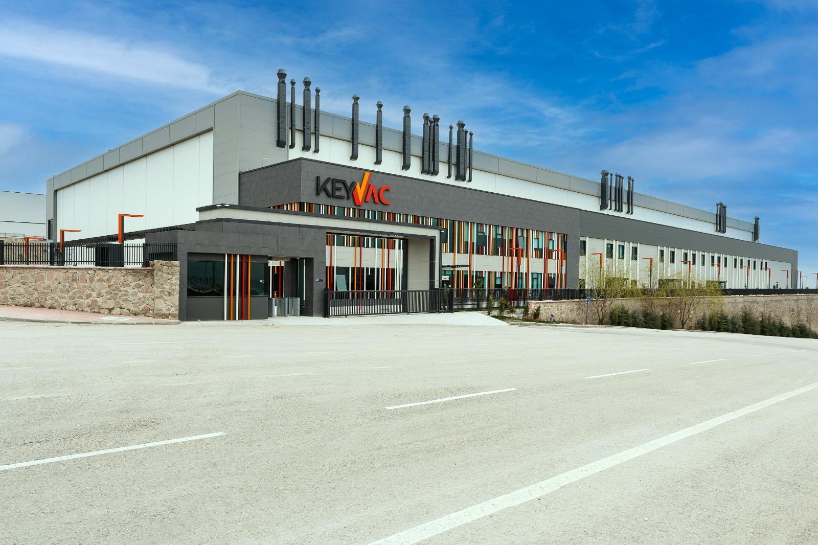 Ankara İli Sincan İlçesi ASO 2 OSB Keyvac İlaç Üretim Tesisi 2 Adet Asansör Temini ve Tesisi İşi